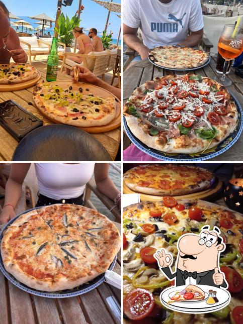 Yacht Beach Bar & Pizzeria