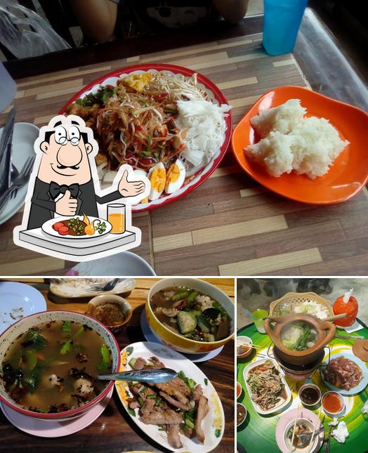 ร้านลาบร้อยเอ็ด บ้านม่วงเฒ่า อ.หนองปรือ จ.กาญจนบุรี