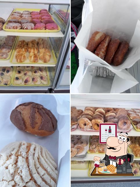 El Fenix Bakery