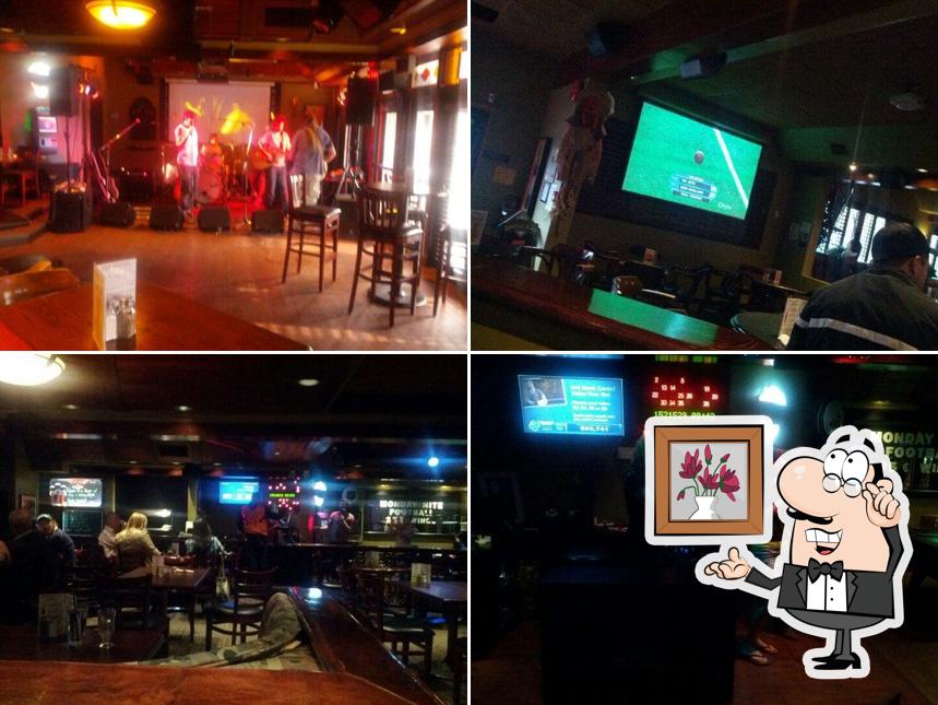 Sawbuck's Neighbourhood Pub