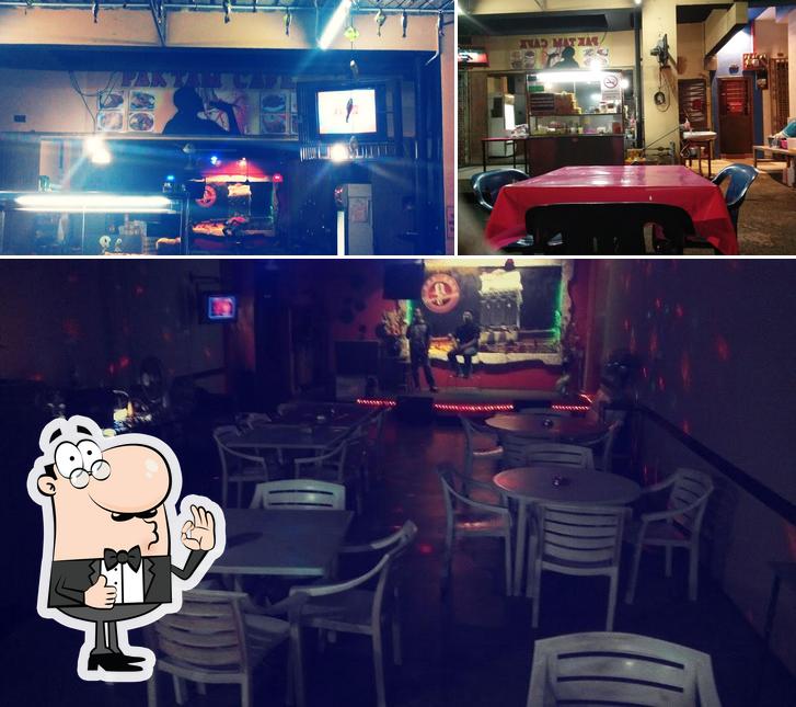 Pak Tam Cafe And Karaoke