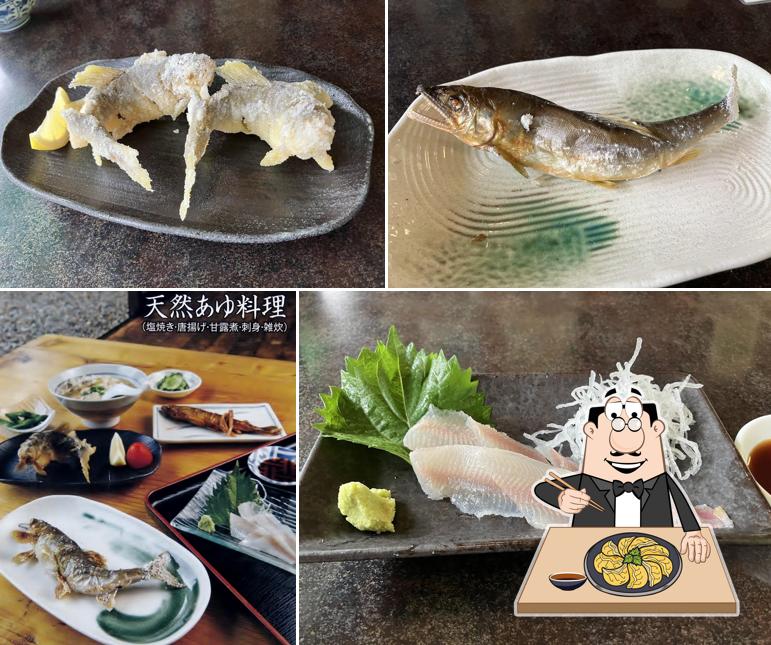 天然鮎料理おもだか