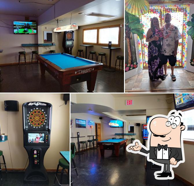 Straight Home Bar & Grill