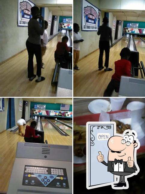 Sunset Lanes