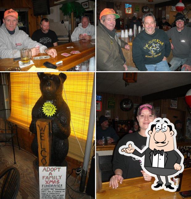 Sidelines Bar & Bait & Resort