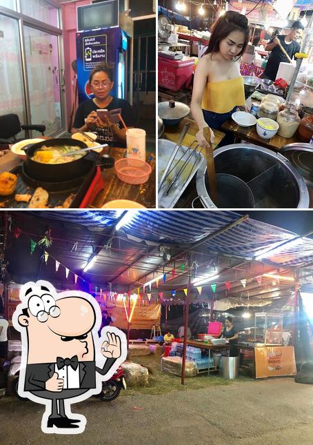 ก๋วยเตี๋ยวแม่สุนทร