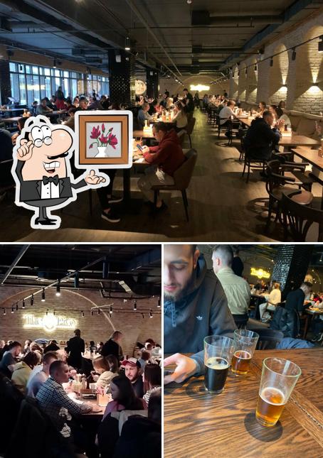 Посмотрите на внутренний интерьер "The Pivo"