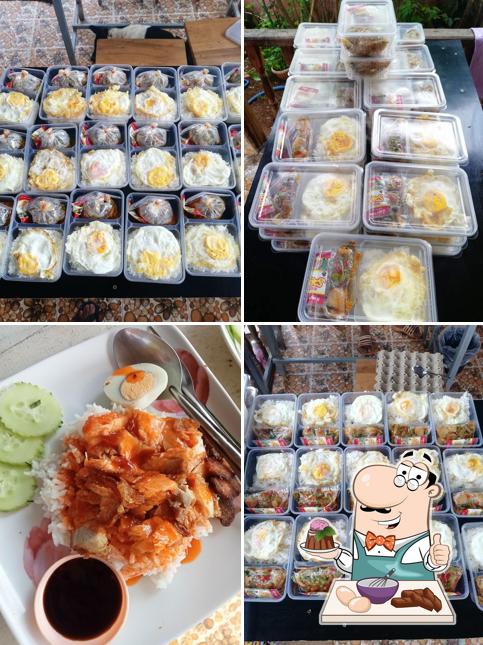 ร้านก๋วยเตี๋ยวไก่มะระแม่ปรีดา