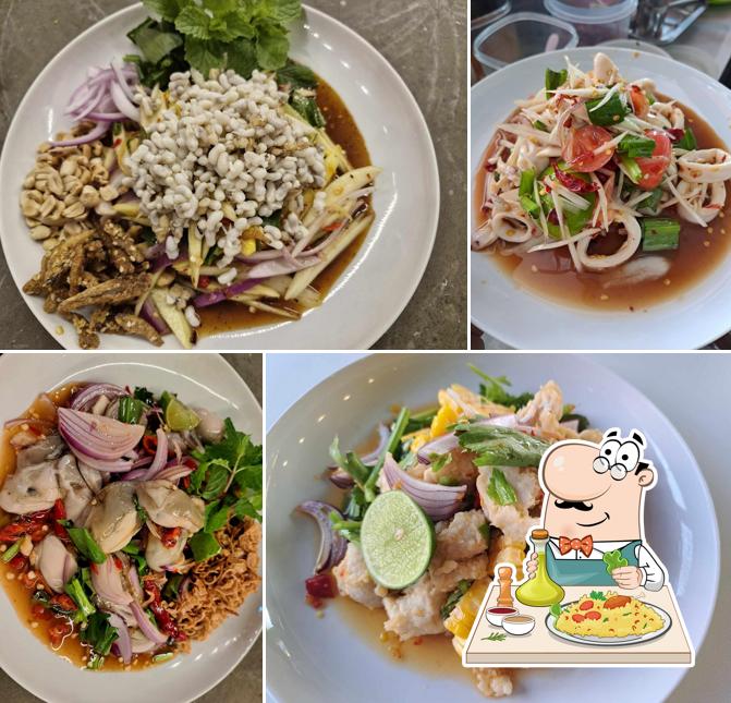 สถานีรถล่ะยำแม่วงก์ ยำมะม่วง และส้มตำซีฟู้ด