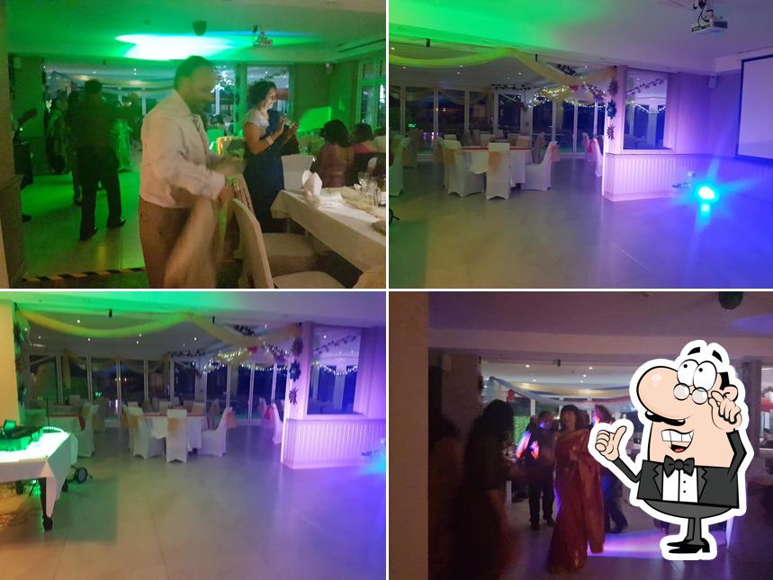 Javatri Banqueting, Restaurant & Bar