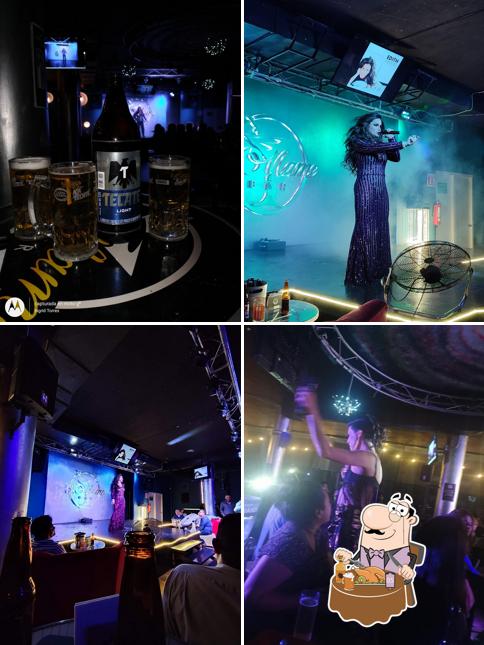 NO NAME SHOW CENTER BAR