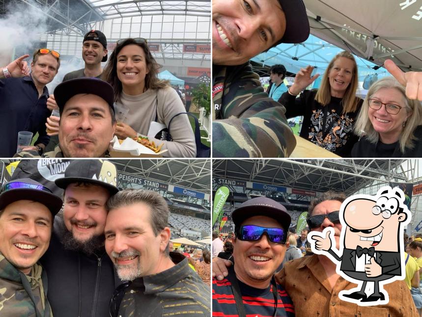 Ombrellos Kitchen & Bar