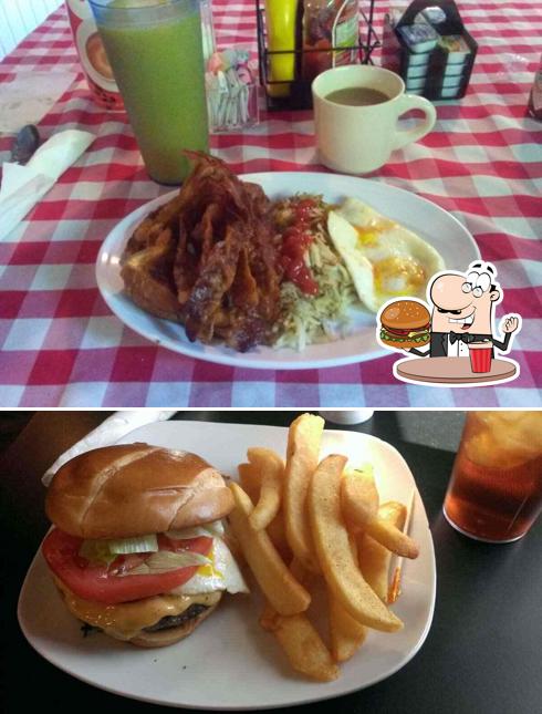 The Cafe at 4th & Main