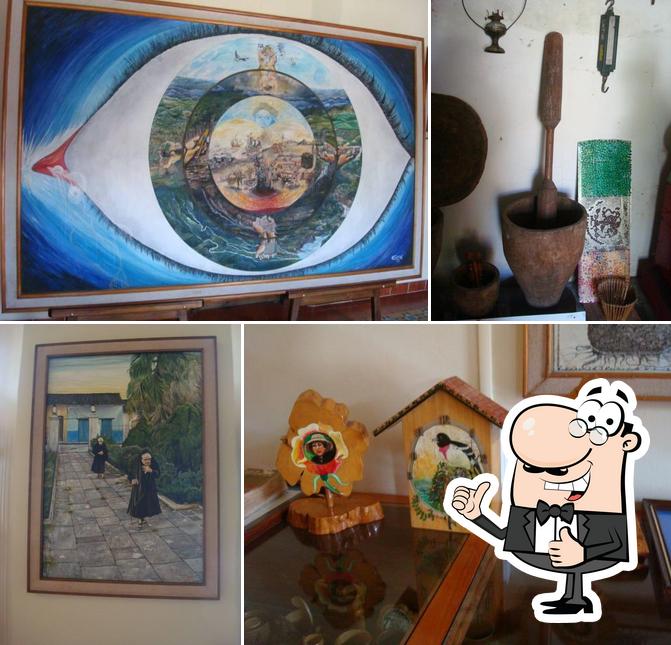 CAFÉ OPOCH y MUSEO