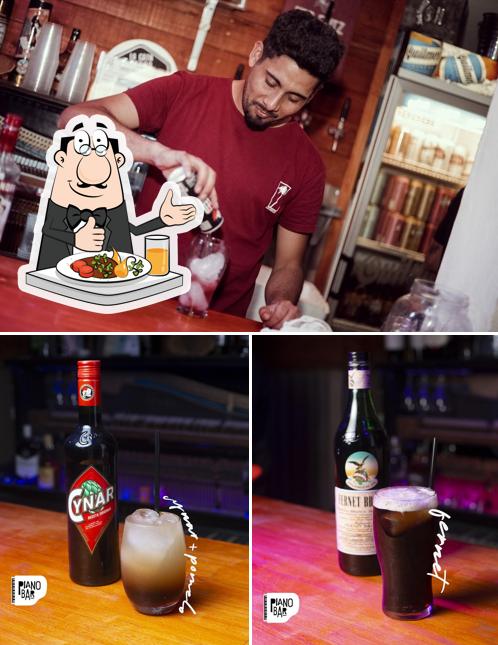 Piano Bar