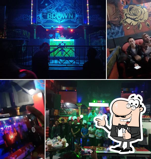 Mr.Brown Padang