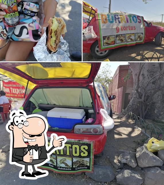BURRITOS Y TORTAS EL COCHE ROJO