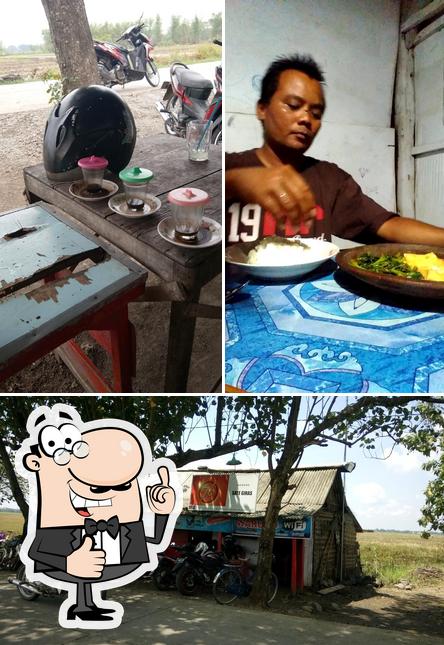 Warung Sate Giras Cak Karto