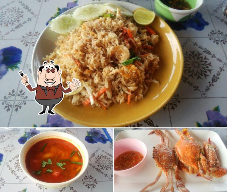 ร้านอาหารชุมชนคนหินร่ม