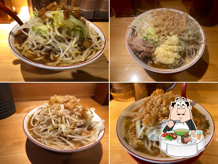 特選ラー油 肉そば 寅や