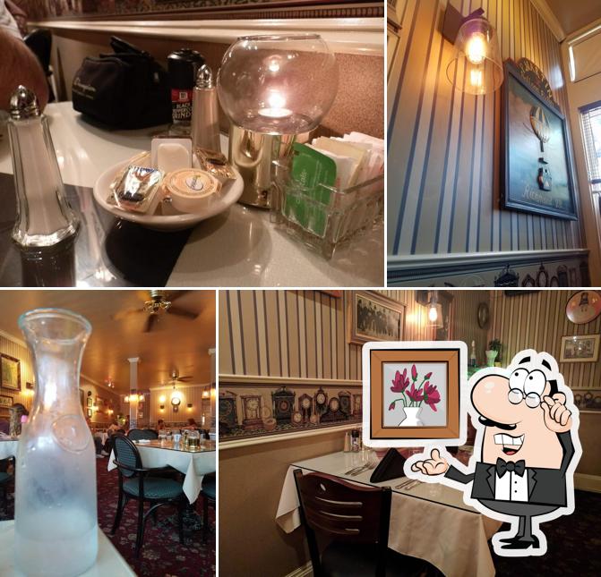 Jack's Place Bar & Gaslight Grill