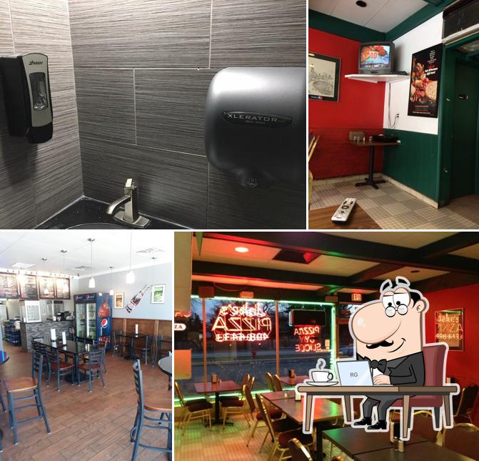Jake's Pizza