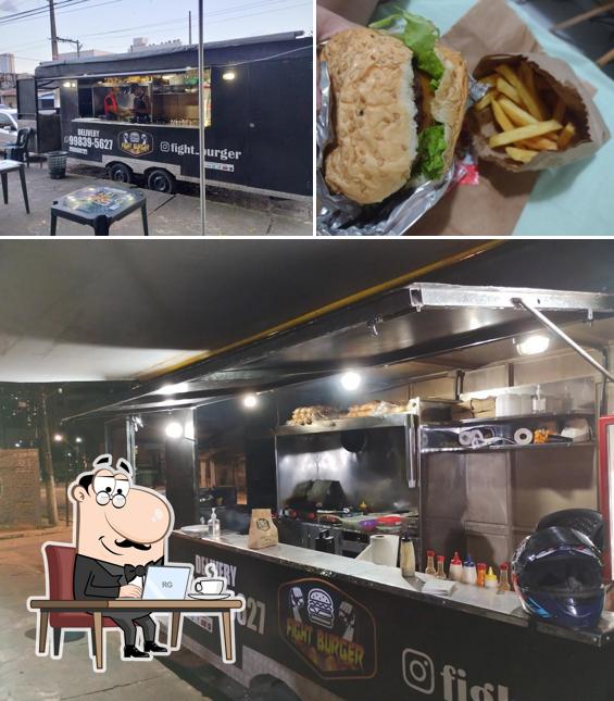 Fight burger