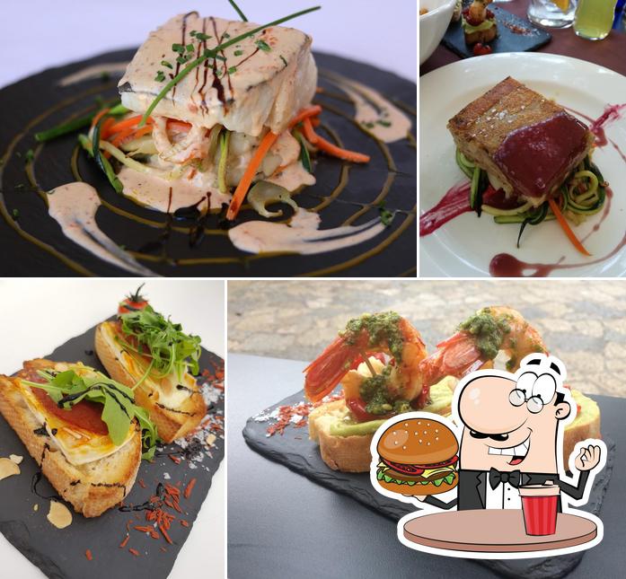 Q11 restaurant pollença