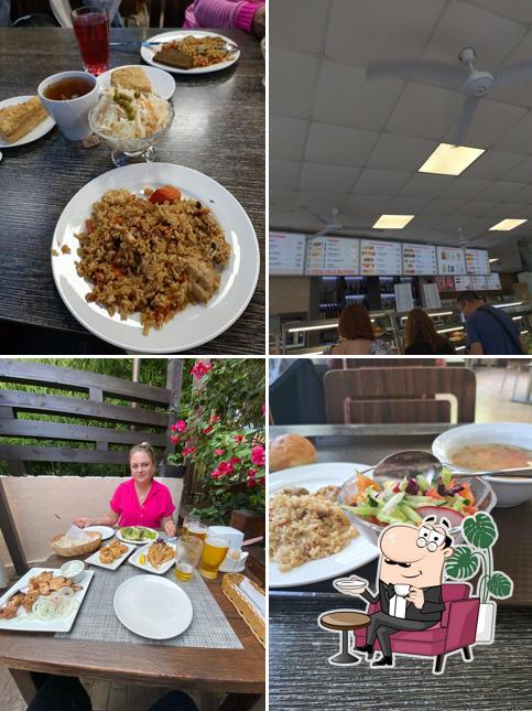 Посмотрите на внутренний интерьер "Столовая"