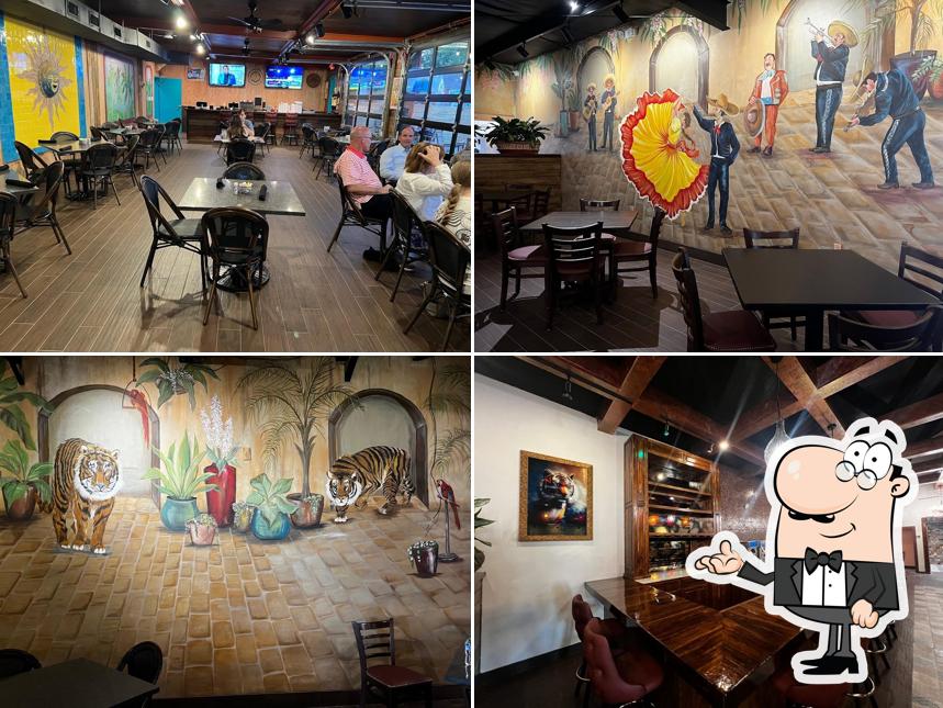 Los Reyes Mexican Grill - Lee