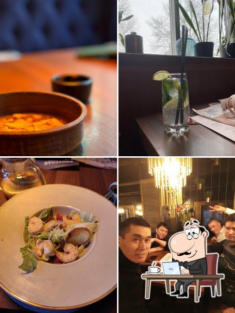 Посмотрите на внутренний интерьер "Чайханы Пахлава"