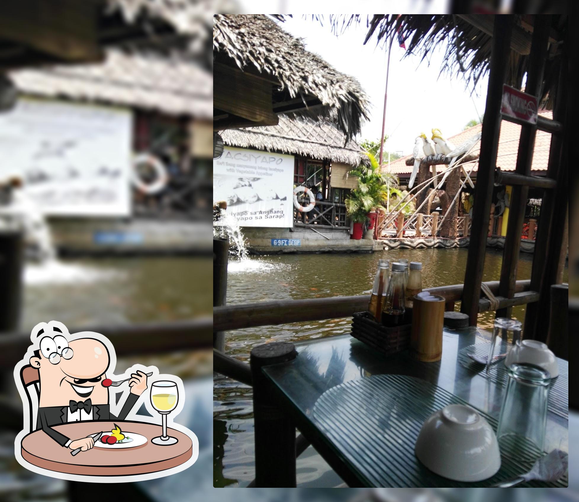 Isdaan Floating Restaurant - Gerona, Tarlac