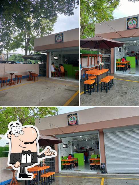 Bob eats restaurant