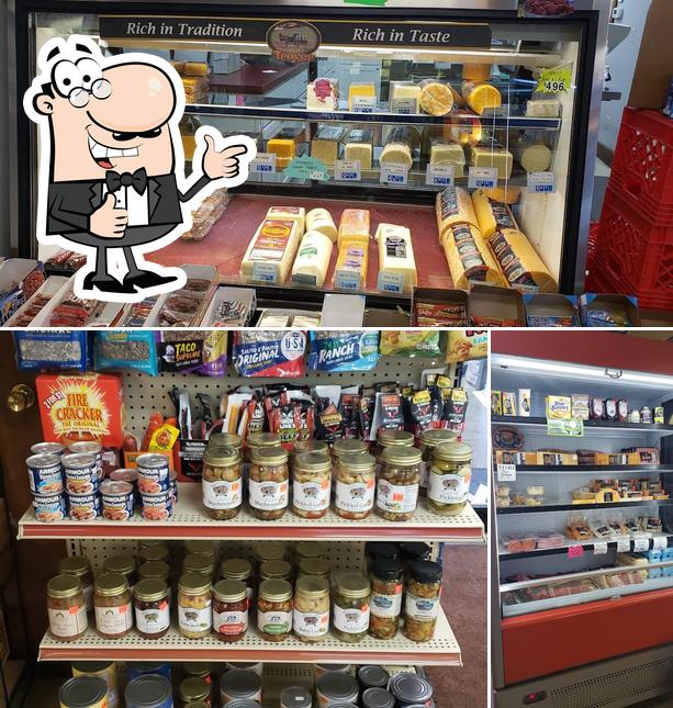 Town Pump & Deli