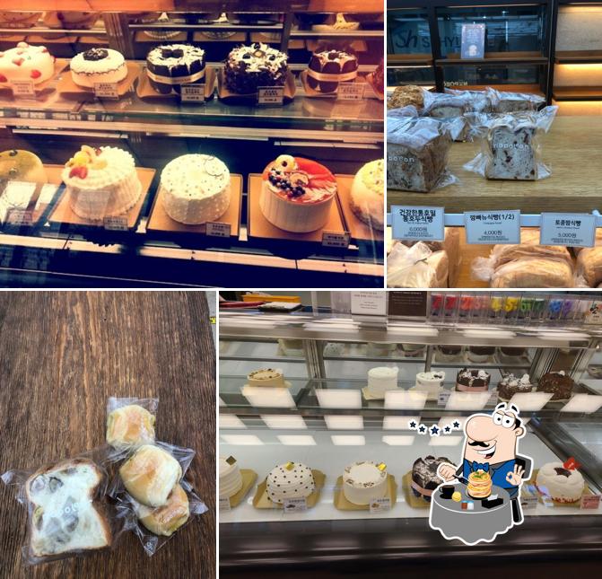 Napoleon Bakery Mokdong