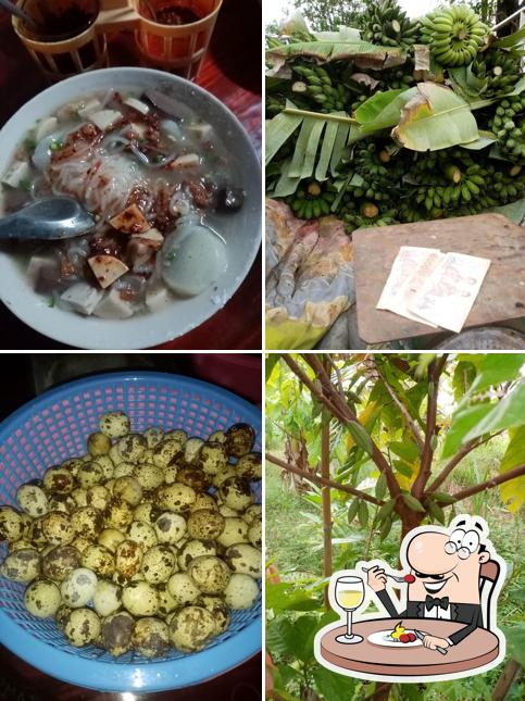 ร้านก๋วยเตี๋ยว​ ป้าบุญ​ และสินค้าเกษตร​