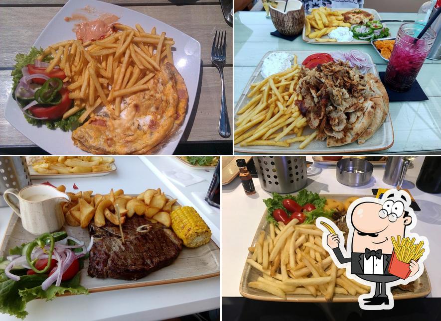 Alkionis Sports Bar & Grill