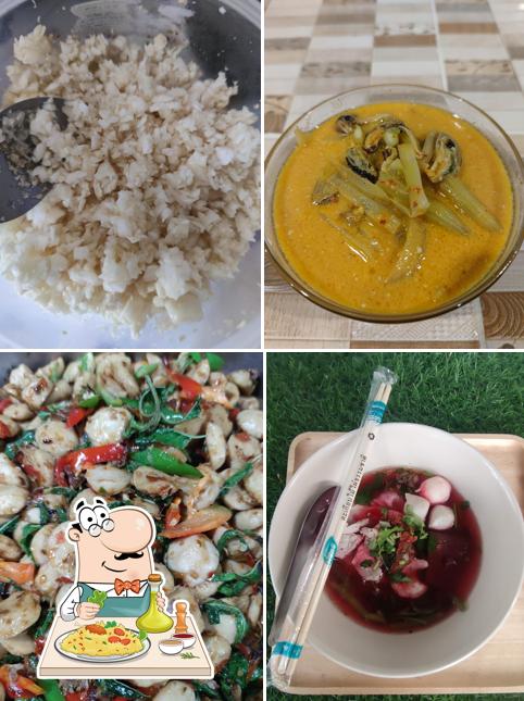 ครัวริมคลอง by แม่พลอย