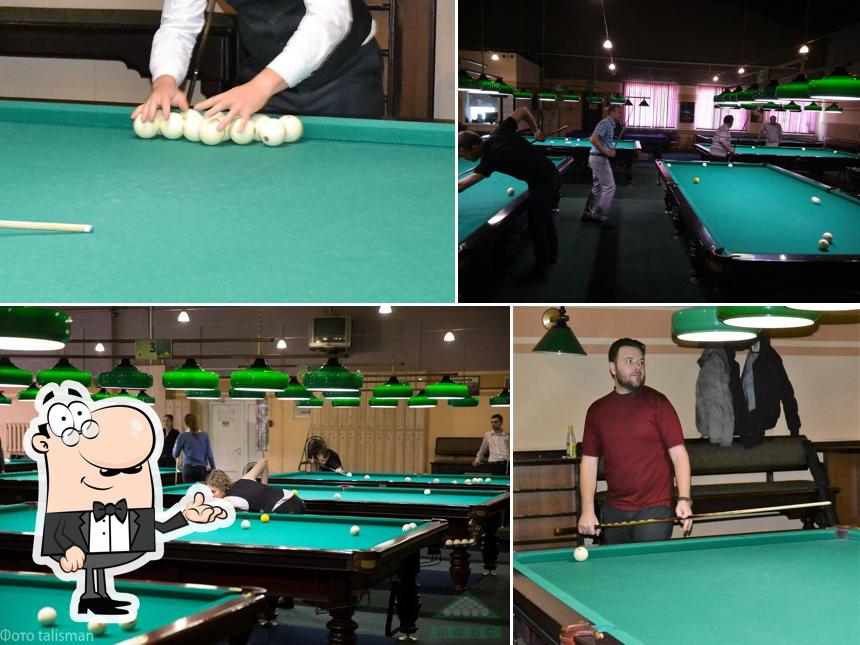 Посмотрите на внутренний интерьер "Пирамида"