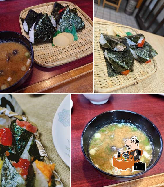 さかい餃子店