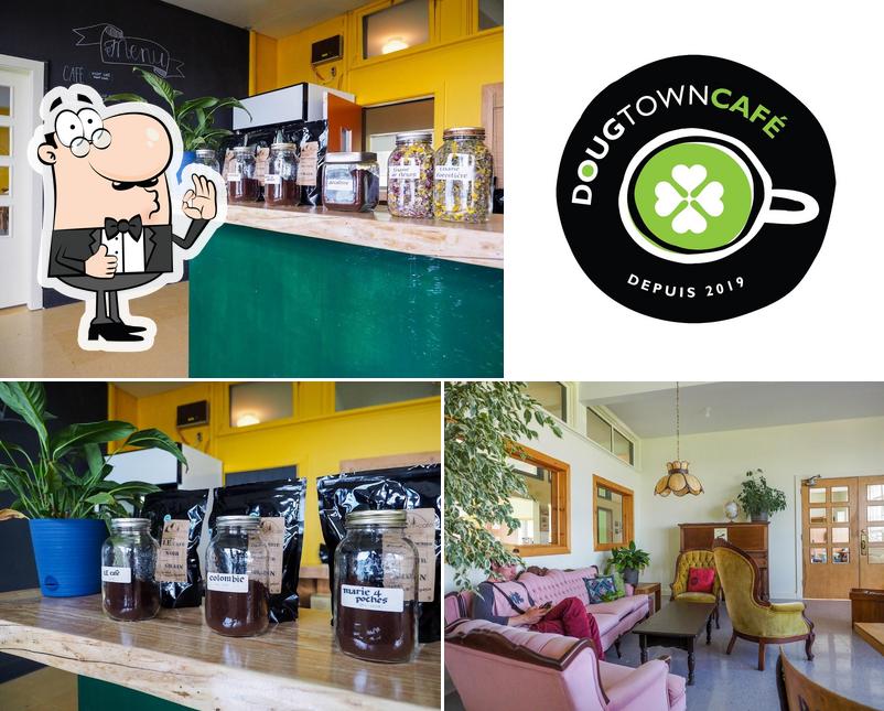 Dougtown Café