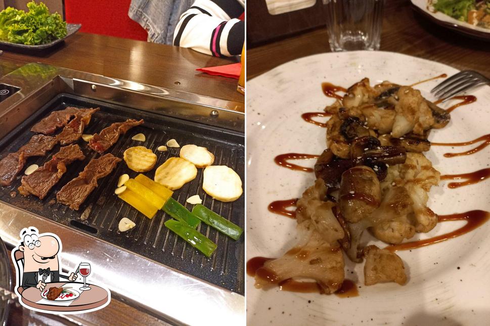 Мясные блюда предлагают в "Мясо на углях"