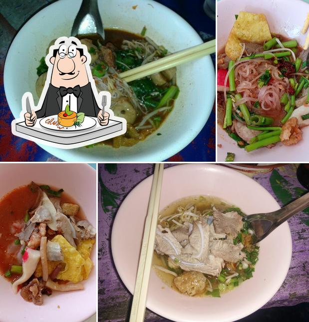 ก๋วยเตี๋ยวป้าเลิศ