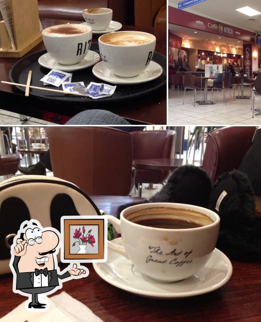Caffe Ritazza, CWL