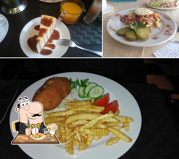 Еда в "Ресторане "NORD-WEST""