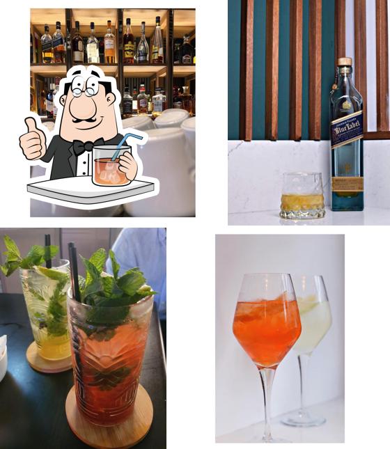 Roxy Cafe Bar