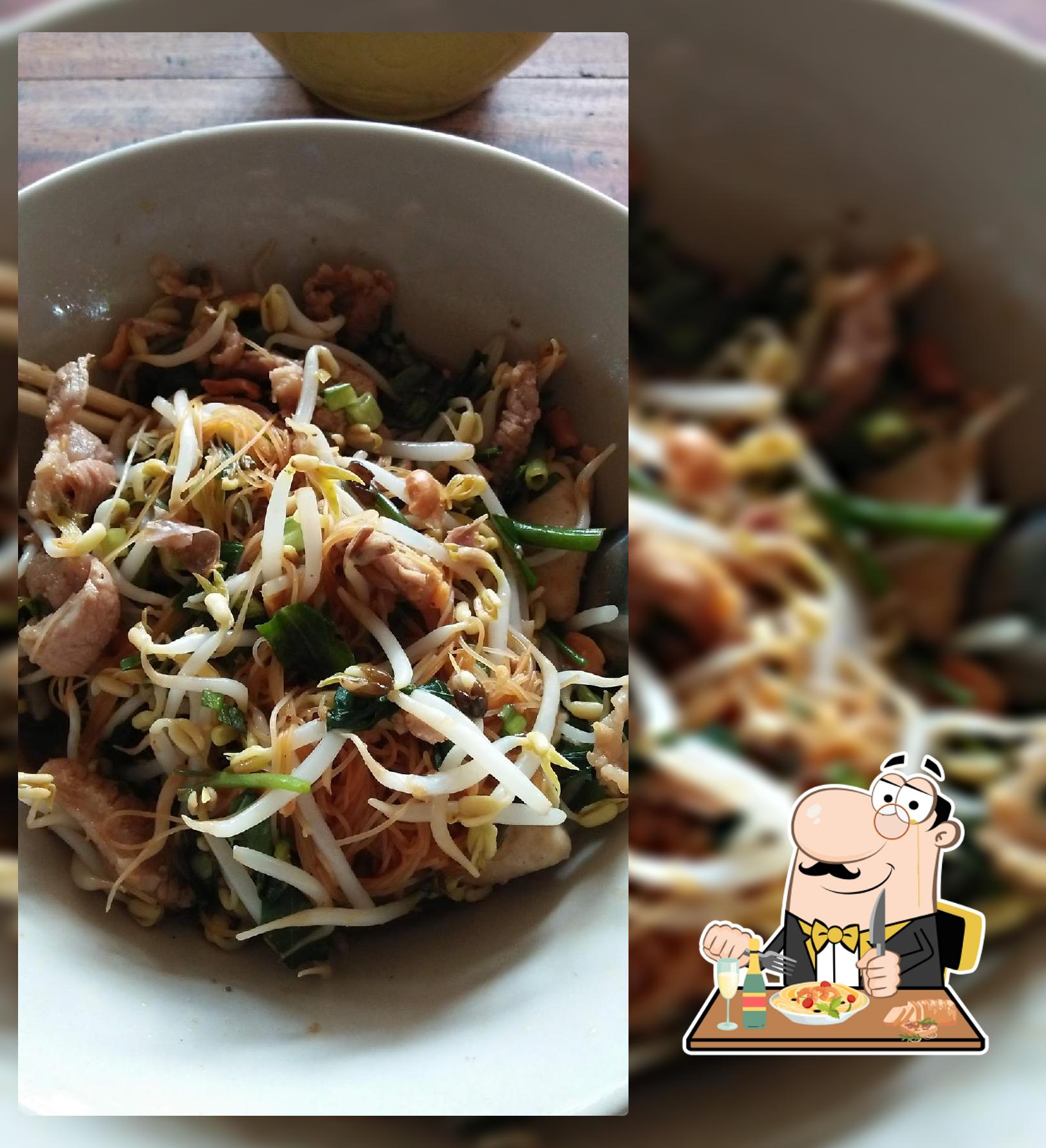 ร้านก๋วยเตี๋ยวทางโค้ง