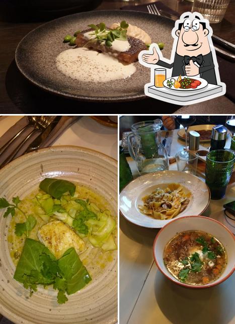 Еда в "Квартире Кости Кройце"