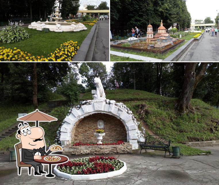 Посмотрите, как "Русский двор" выглядит снаружи