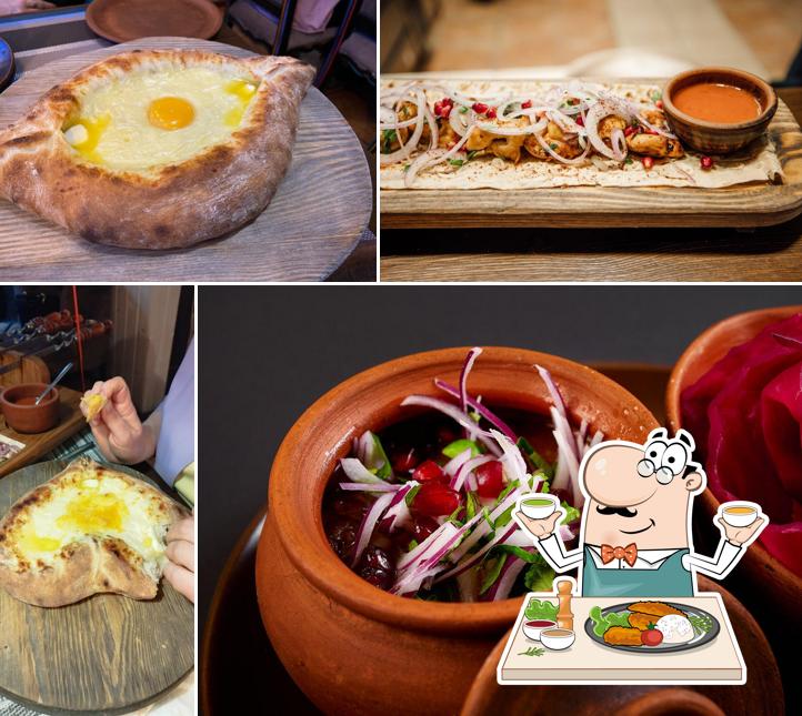 Еда в "Аджика"